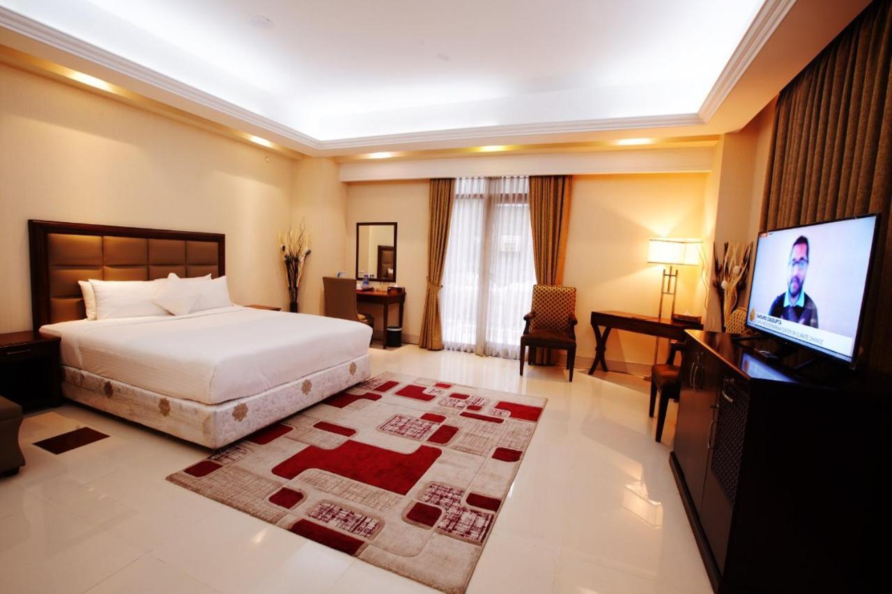 The Royal Paradise Dhaka Exterior foto
