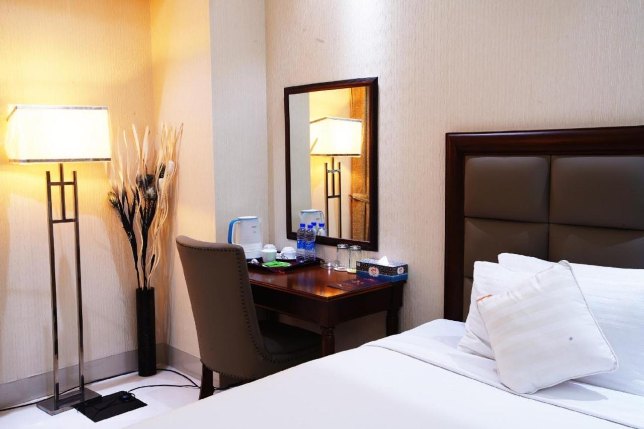 The Royal Paradise Dhaka Exterior foto